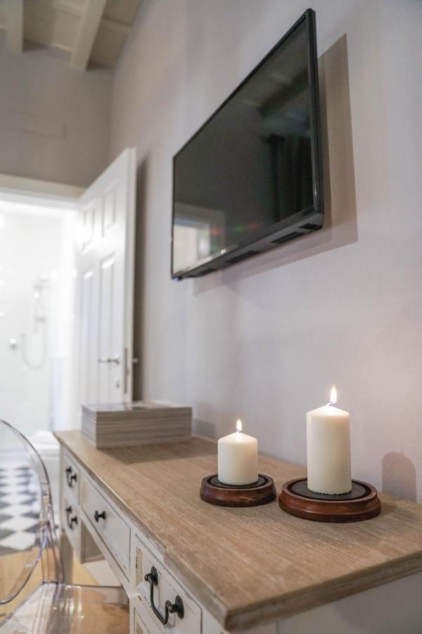 Art Apartment Black & White Suite Φλωρεντία Εξωτερικό φωτογραφία