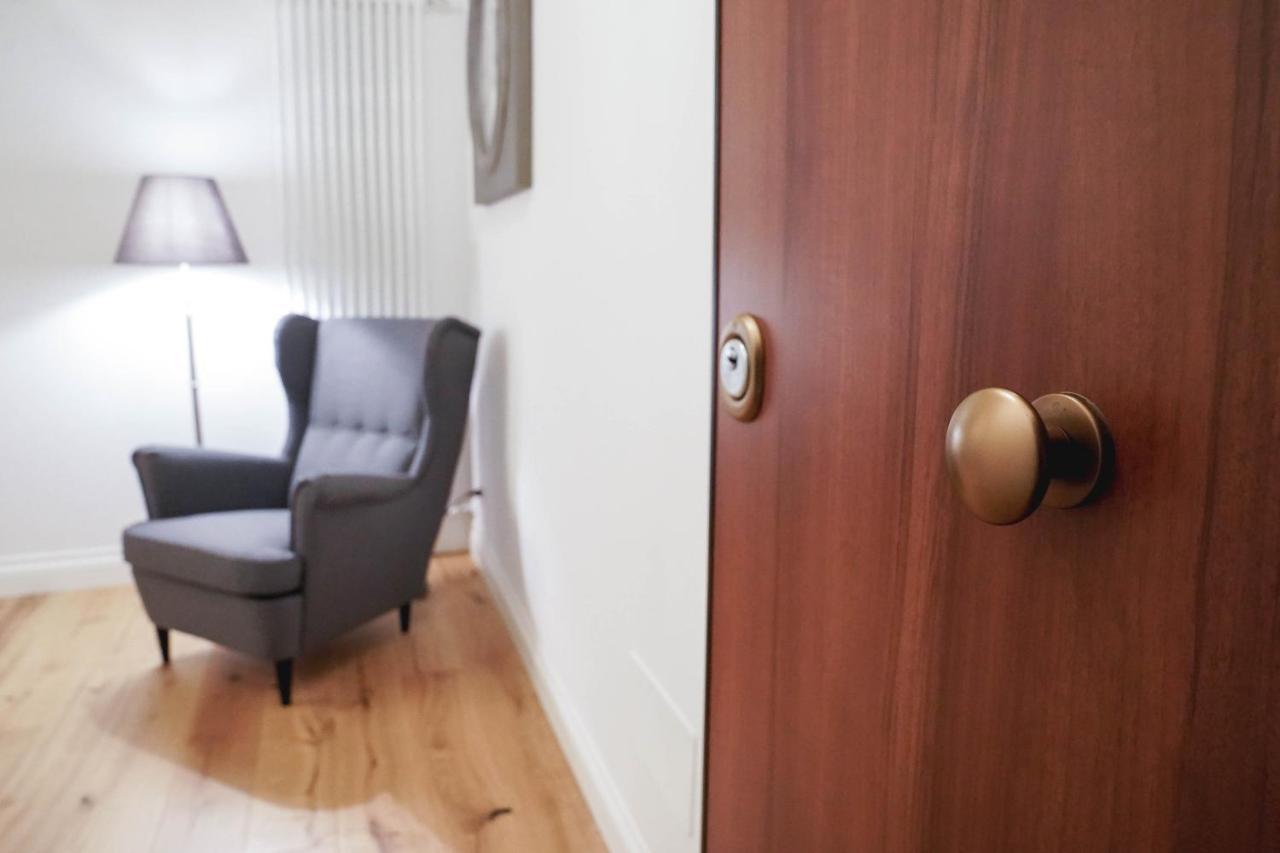 Art Apartment Black & White Suite Φλωρεντία Εξωτερικό φωτογραφία